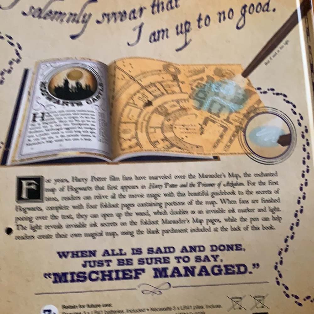 Harry Potter book &  wand - Picture 4 of 5
